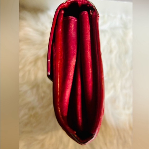 Authentic LV Louis Vuitton Red Vernis Long Wallet - Picture 10 of 16